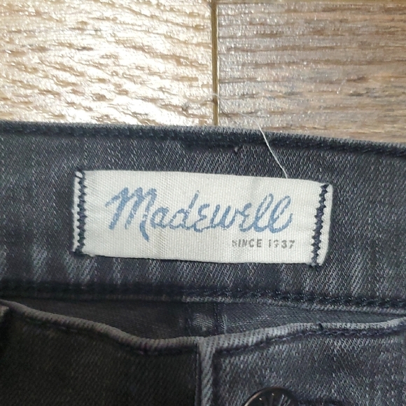 Madewell Black Straight Leg Jeans with Frayed Hem - Picture 2 of 8